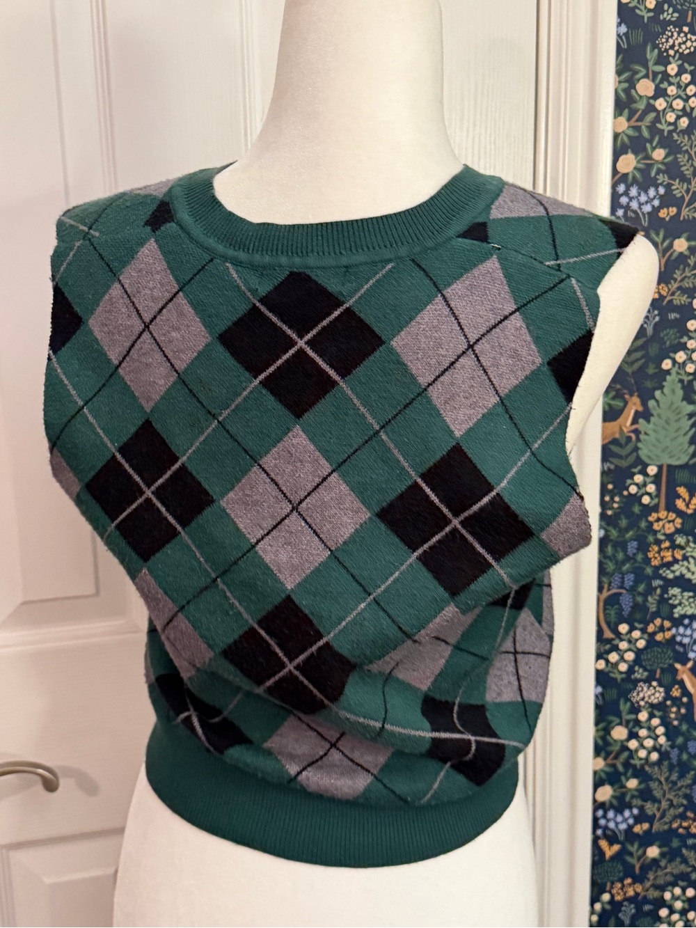 SHEIN Teal Argyle V-Neck Sweater Vest - Picture 4 of 5